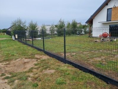 Montaż ogrodzeń panelowych/ tymczasowych
