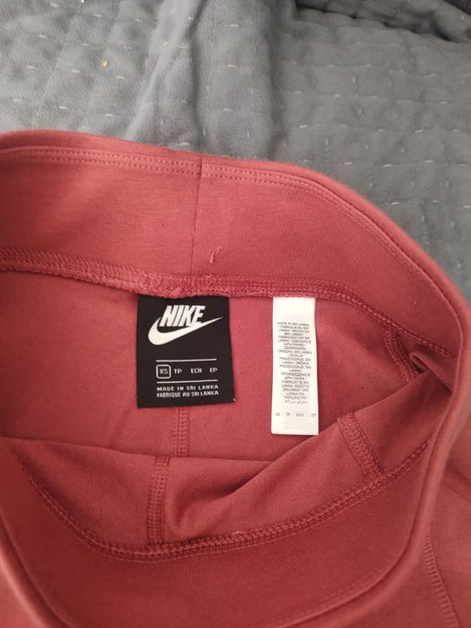 Leginsy Nike Air