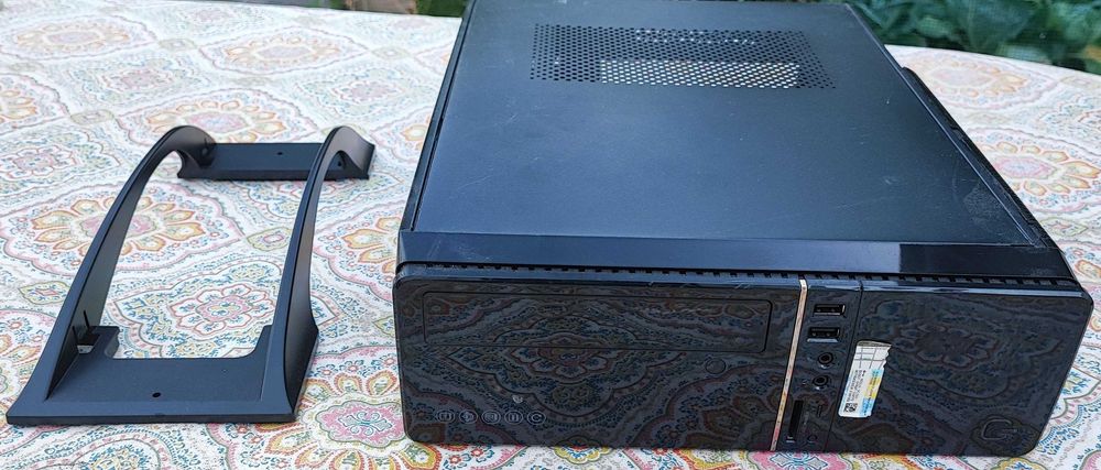 Unyka UK-2007 - Caixas compactas para PC