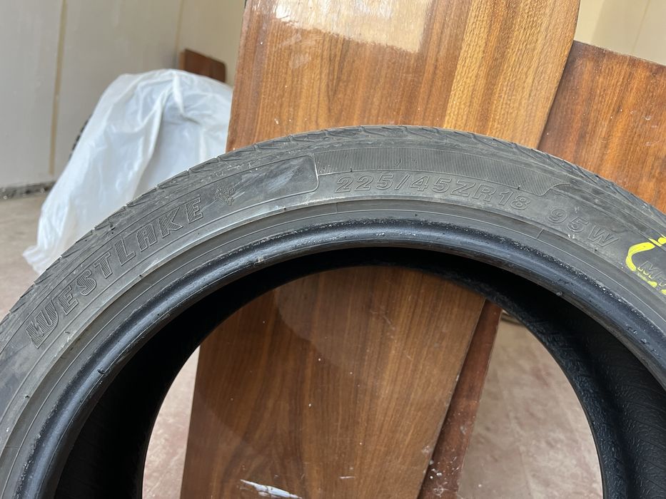 Продам резину R18 2019