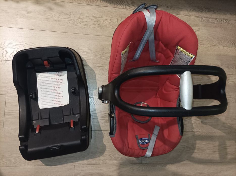 Fotelik samochodowy/ nosidełko Chicco 0-13 kg