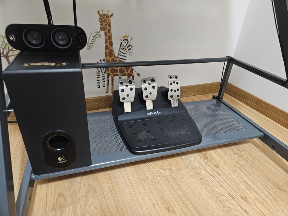 Simulador/volante + pedais +alavanca  mudanças