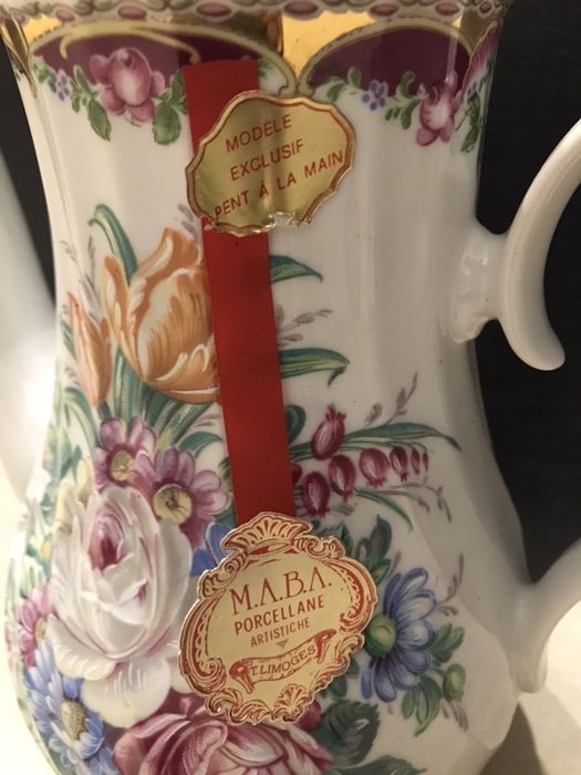 Conjunto Bule e Prato de Porcelana M.A.B.A430934645497538565