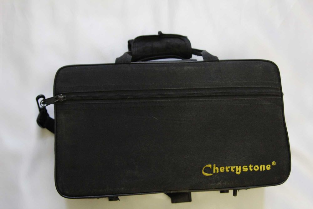 Кларнет в робочому стані Італія