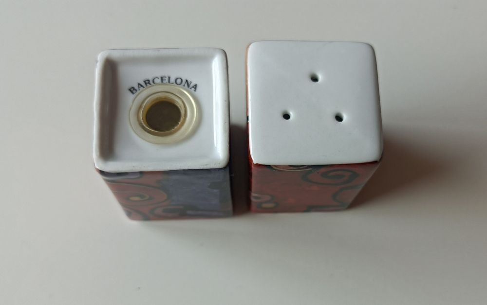 Saleiro e pimenteiro de Barcelona