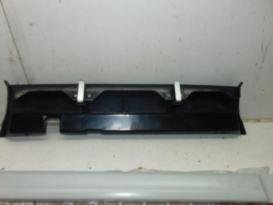 Citroen AX grelha/Saxo friso " usado em bom estado