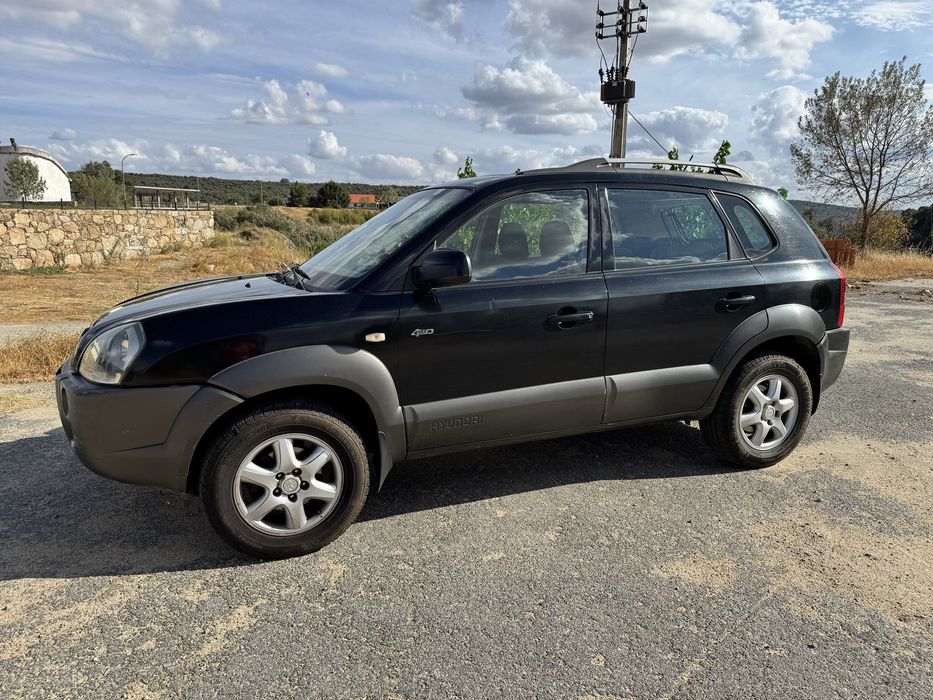 Hyundai Tucson 2005 — 4x4