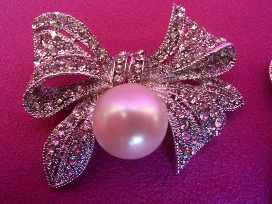 Cudna broszka NOWA - ozdoba ślubna i nie tylko