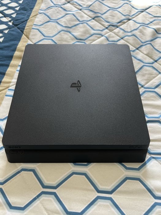 PlayStation 4 Slim 500GB – Excelente Estado