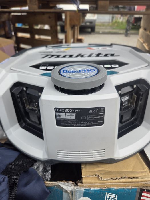 Makita DRC300 18V LXT robot odkurzający RoboPro – uszkodzony