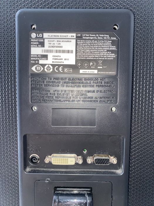 Монітор LG Flatron E2242T-BN 21.5" FullHD TN+film