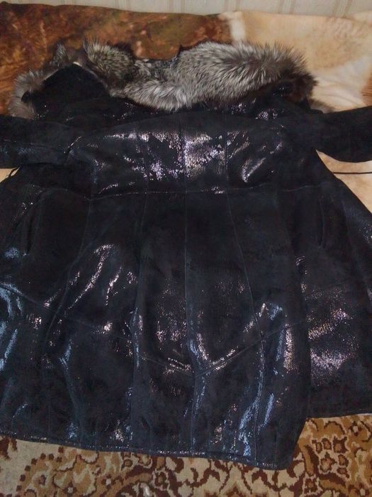 Продам женскую дубленку