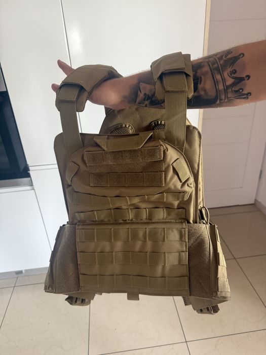 Komplet ubrań wojskowych