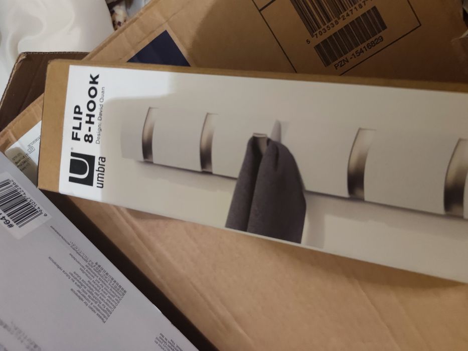 Cabide de parede umbra