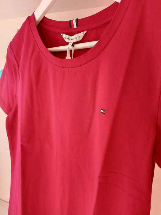 T-shirt NOVA TOMMY HILFIGER para mulher tamanho M