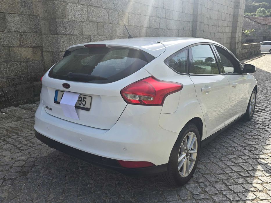 Ford Focus 1.5 tdci 120cv Trend+