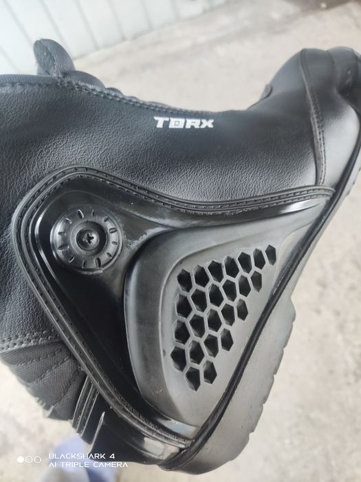 Buty krótkie TORX Black rozmiar 44 stan bardzo dobry używane.