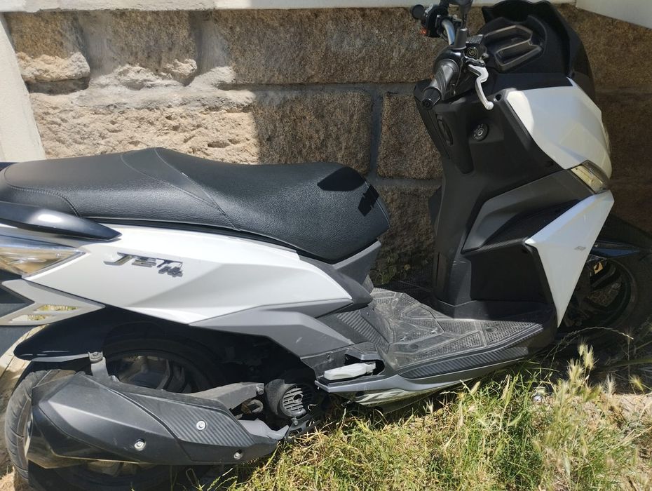 Vendo moto eléctrica PCX 50