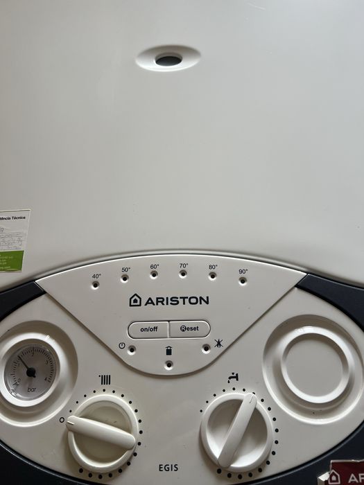 URGENTE Caldeira Ariston EGIS – 100% funcional