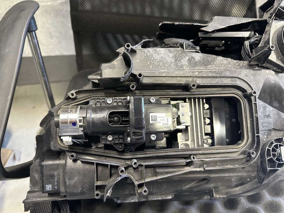 Запчасти Фара Левая Porsch Cayenne 2020 на запчасти