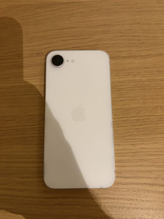 Apple Iphone 16e 128GB Biały