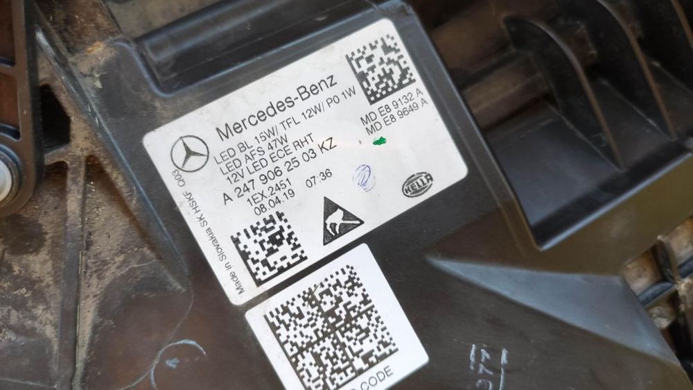 farol esquerdo full Led performance Mercedes classe B w247