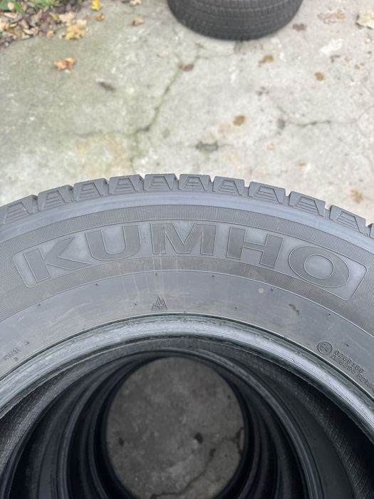 Шины 265/65R17 Kumho KW31