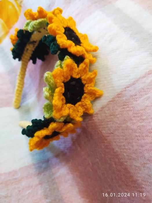 Обручі з квітами для дівчат ручної роботи під замовлення