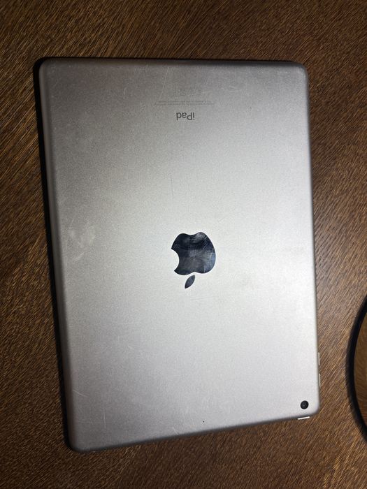 Apple Ipad 6.
