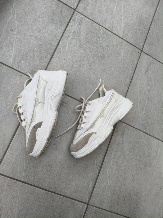 Białe adidasy dad shoes rozmiar 38