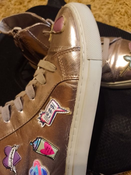 Продам кеди на дівчинку