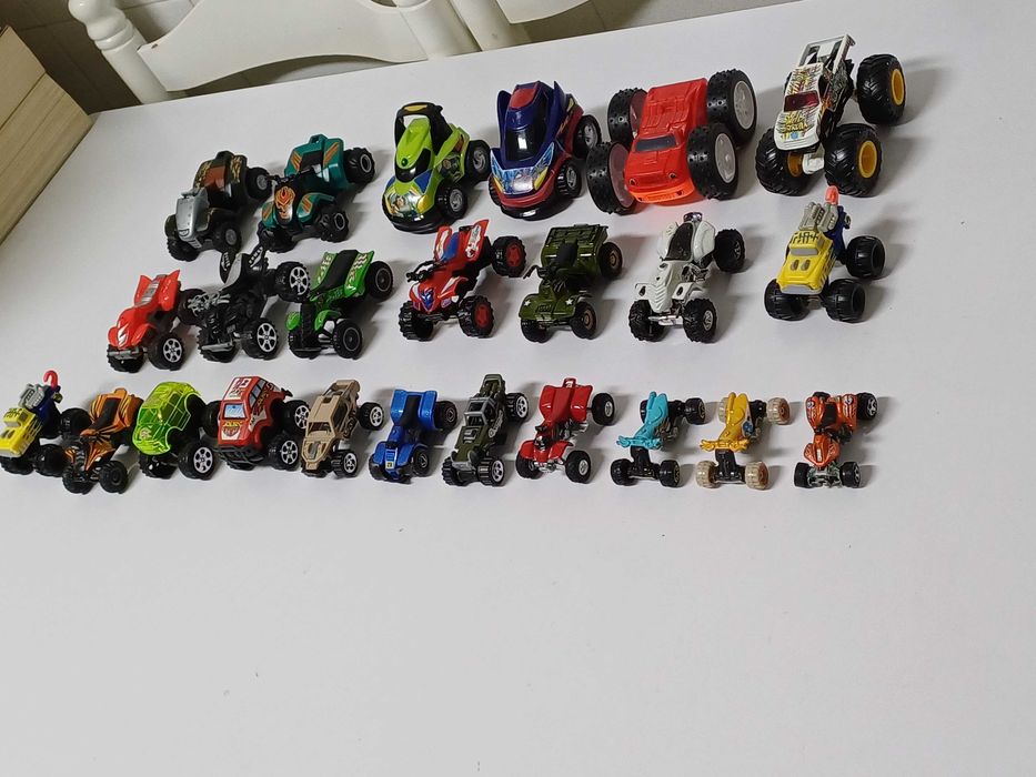 Carros 4x4 24 unidades