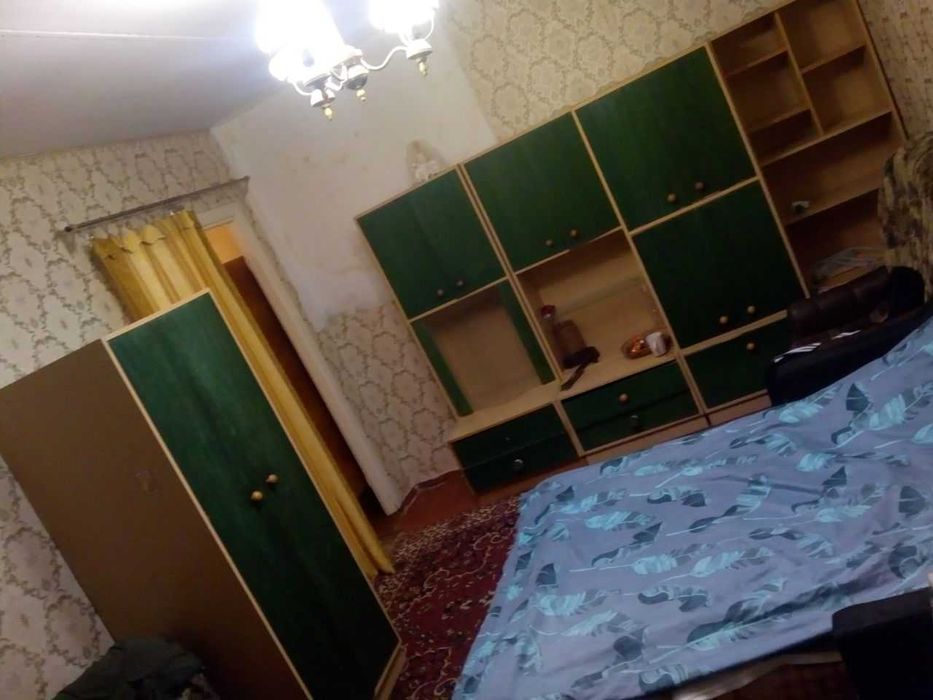 Здається 2х ква-ра в смт Новогуйвинськ 8000грн і ком