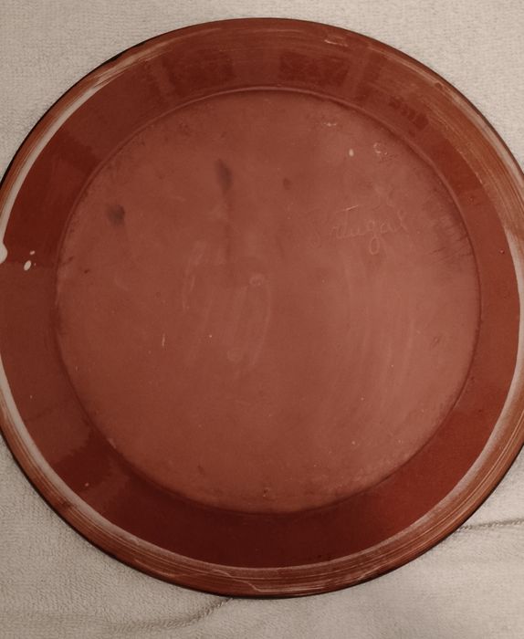 Prato de cerâmica portuguesa