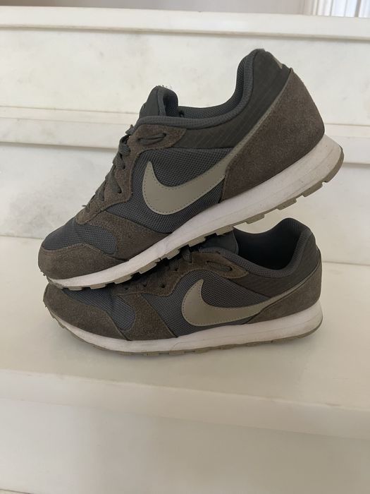 Ténis Nike MD Runner 2