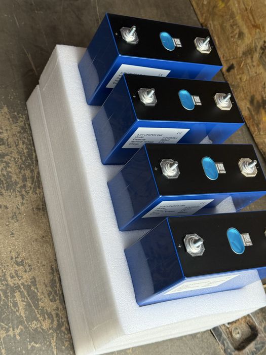 Комірки EVE 280 ah LifePO4 3.2v  акуми  іві  ячейка з перемичками