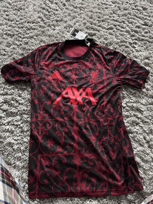 Продам футболку ліверпуль adidas