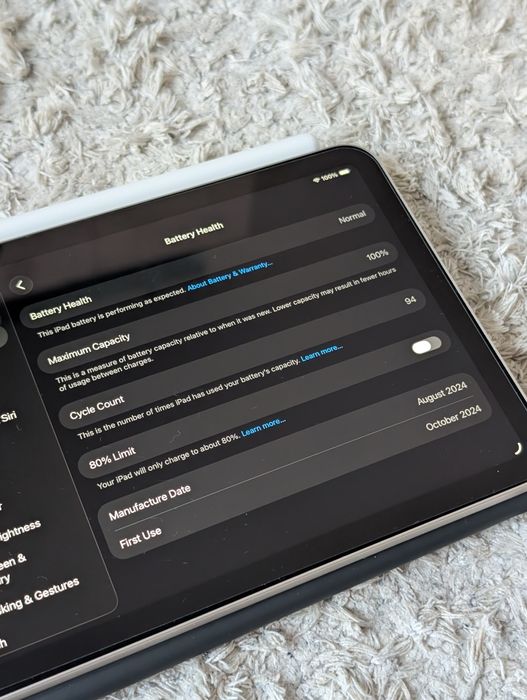iPad mini (A17 Pro) Wi-Fi 128GB + Etui z klawiaturą + rysik