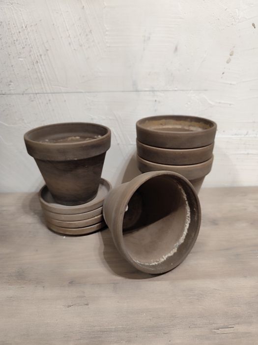 Doniczki gliniane z podstawkami 11 cm 3 sztuki