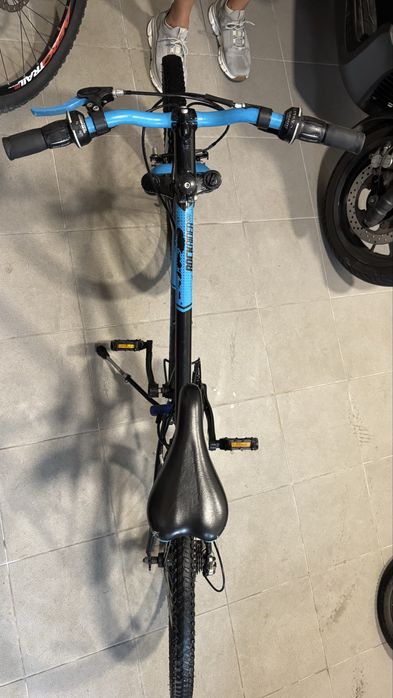 Bicleta b twin(azul e preta)