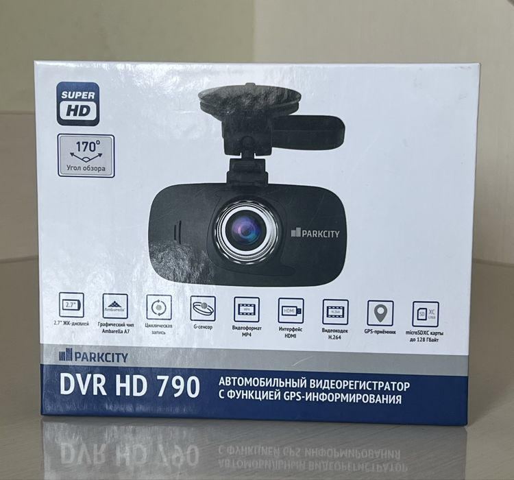 Відеореєстратор для автомобіля ParkCity DVR HD 790 з функцією GPS-інформування.