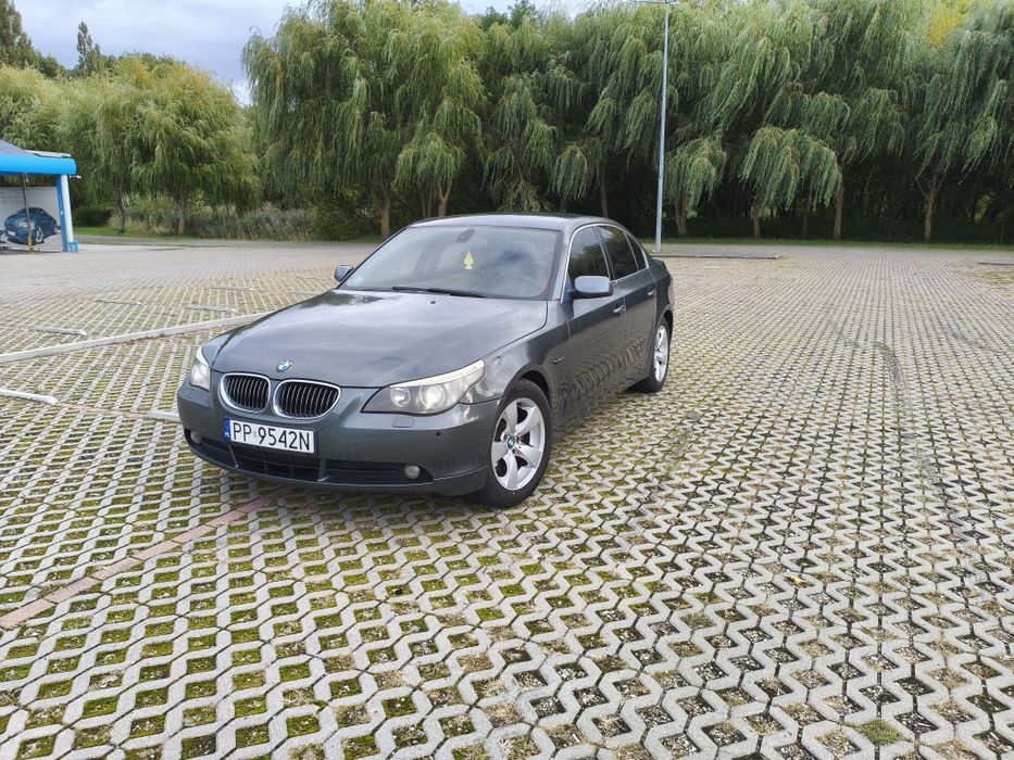 BMW E60 (2.2 R6 M54) 520i