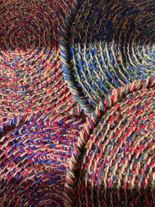 Коврик крючком новый «Блики в лесу».Вязаный коврик .Круглый коврик