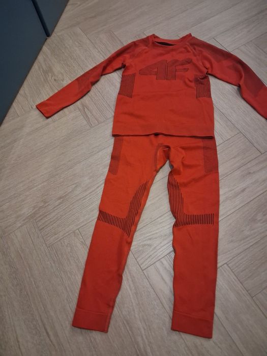 Dzięcięca bielizna termoaktywna bezszwowa komplet 4F