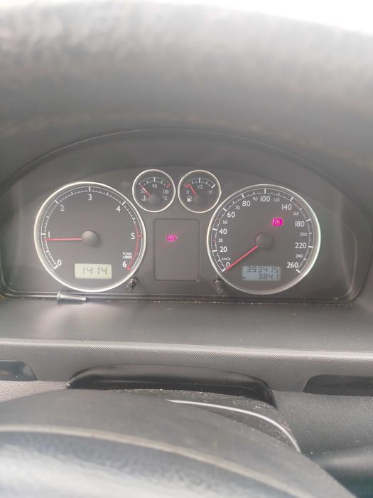 Monovolume Vw sharan 2003 sem garantia  venda - troca