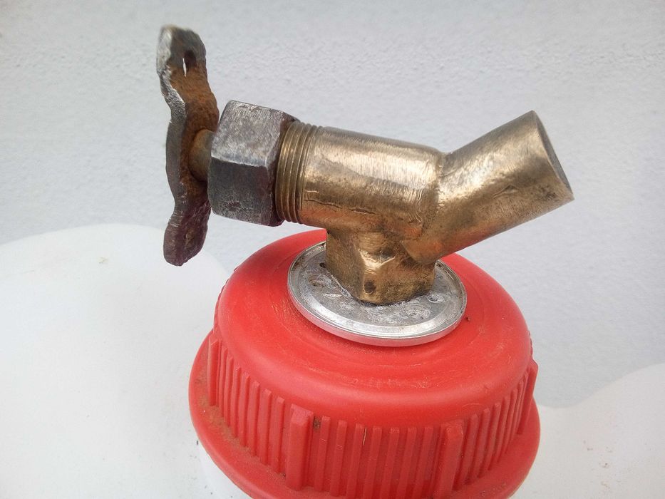 Продам Бочку 200л Алюминеву, и металическую пласмас канистры