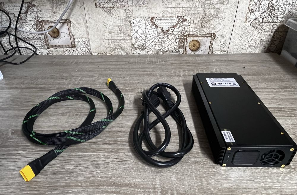 Зарядный устройство  Hyawei 72-101v,0-50aR4875G-50