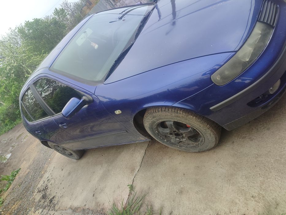 Siat Leon 2002 r