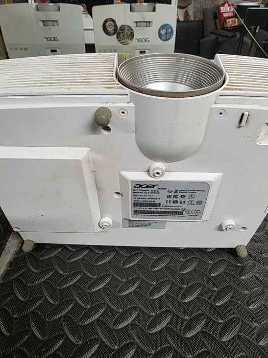 2 Video projector Acer H5380BD Dlp