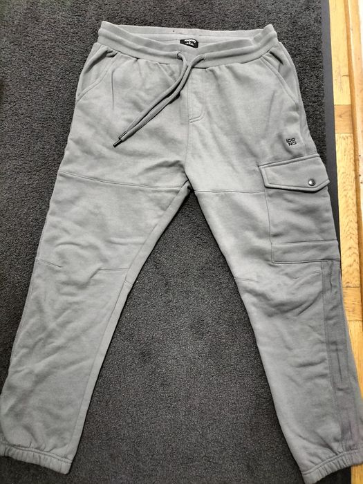 Spodnie dresowe męskie